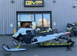 2025 Ski-doo Summit Edge 165"